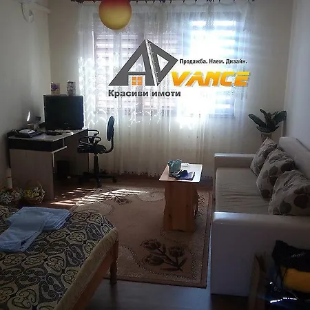 Apartament Za Noshtuvki Karina'' * Burgas